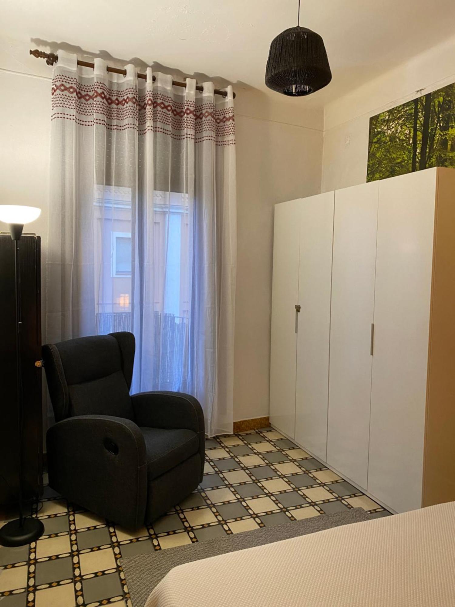 Apartamento Felicitat フィゲラス エクステリア 写真
